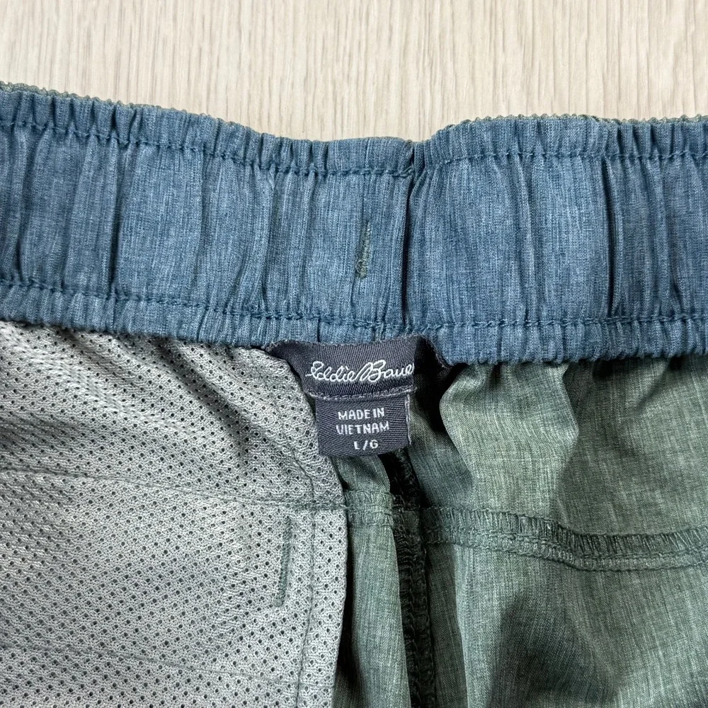 Eddie Bauer Mens Performance‎ Shorts Sage Green Heather Elastic Waist L EMS16095